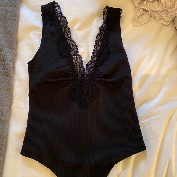 Black Free People Deep V bodysuit - Picture 1 of 3